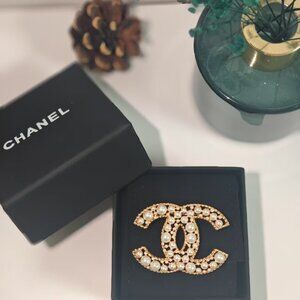 CHANEL Gold and Diamond-Accented Brooch